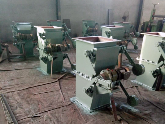 電動矩形縮氣翻板閥 電動矩形縮氣翻板閥